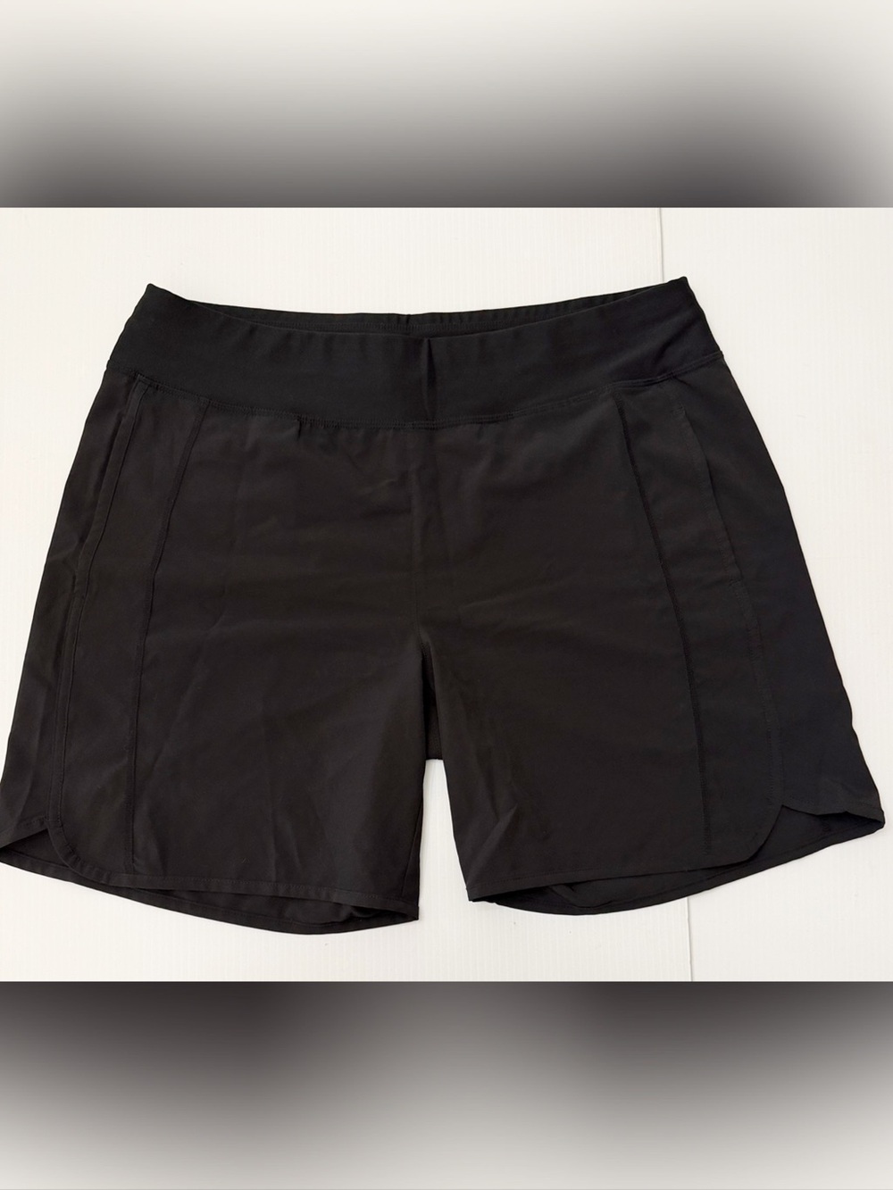 Title Nine Anti Run Shorts Active Running Shorts - L